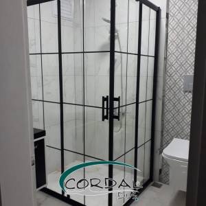 Duşakabin 100x100 6mm Siyah Profil Karolajlı